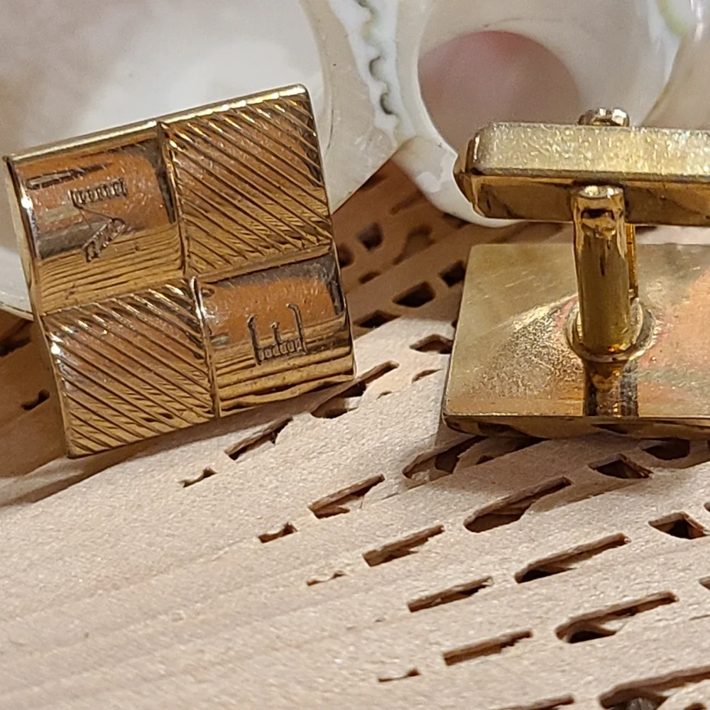 Unique Vintage Gold Cuff Links